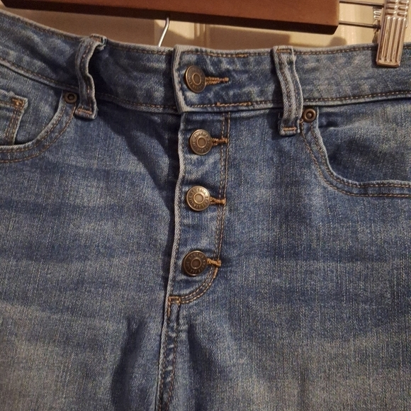 Sonoma button fly rough hem shorts size 12 - Picture 2 of 5